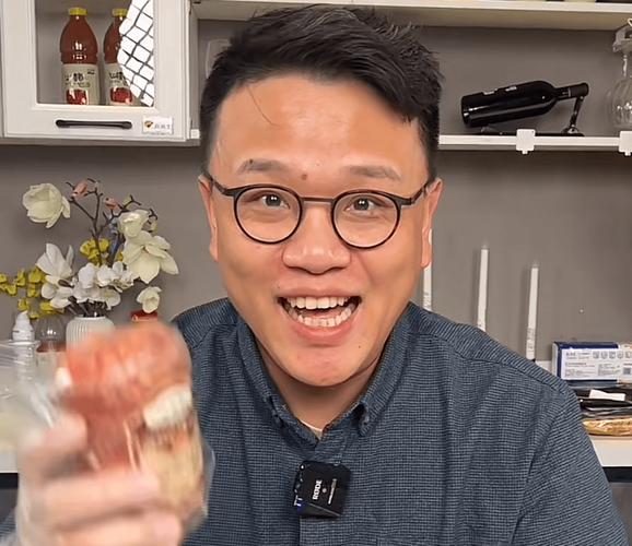 视频|三年亏248亿！消费男神胡昕炜真把持有人彻底变成金融消费者